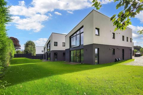 The Old Bowling Green,  McGlashan... 2 bed flat for sale