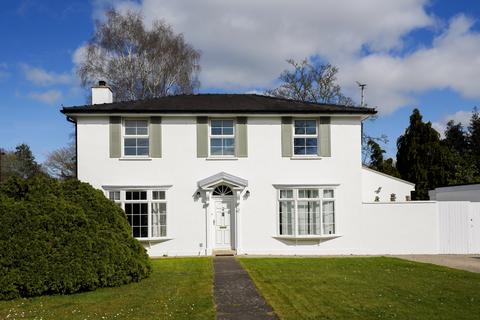 Charlton Kings 4 bed detached house for sale
