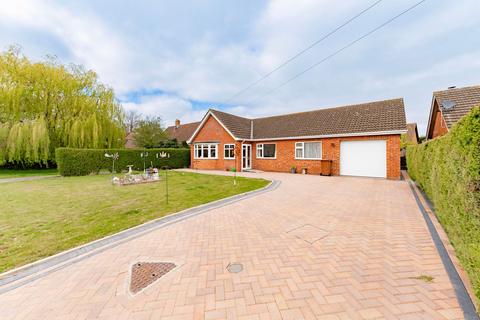 Bentley Road, Norwich NR16 3 bed detached bungalow for sale