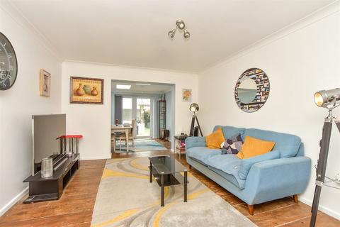 Leysdown Road, Sheerness ME12 2 bed semi