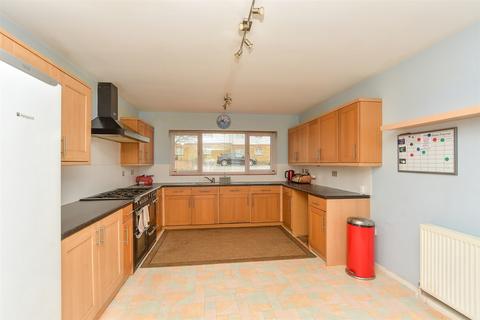 Leysdown Road, Sheerness ME12 2 bed semi