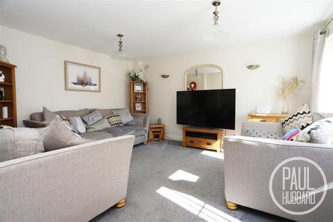 Neptune Close, Bradwell, NR31 3 bed terraced house for sale