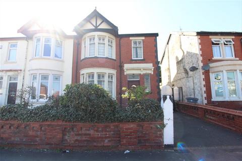 Central Drive, Blackpool FY1 3 bed semi