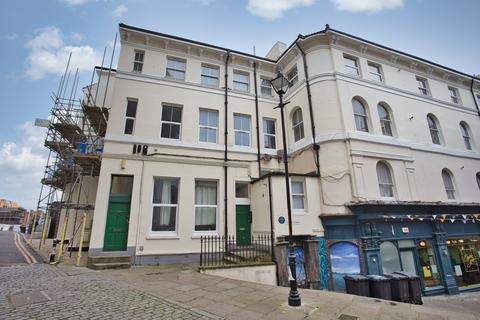 Rendezvous Street, Folkestone, CT20 2 bed flat for sale