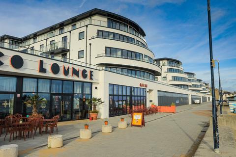 Beach Drive, Ramsgate, CT11 2 bed flat for sale