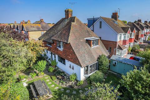 All Saints Avenue, Margate, CT9 4 bed detached house for sale
