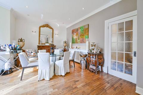 Abbey Road, St John's Wood, London, NW8 3 bed flat for sale