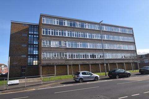 West Street, Bridgwater TA6 3 bed maisonette for sale
