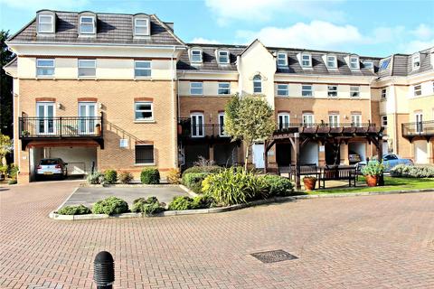 Hipley Street, Woking GU22 2 bed flat for sale