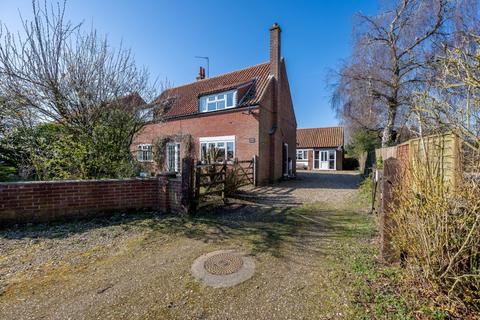 Syderstone 5 bed detached house for sale
