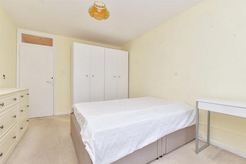 Cramhurst House, Sutton SM1 1 bed ground floor flat for sale