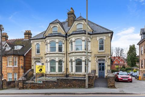 Amersham Hill, Bucks HP13 2 bed apartment for sale