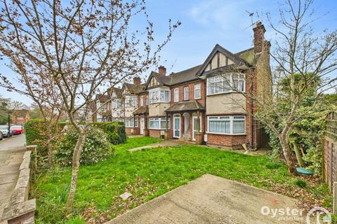 Christchurch Avenue, Harrow, HA3 2 bed maisonette for sale