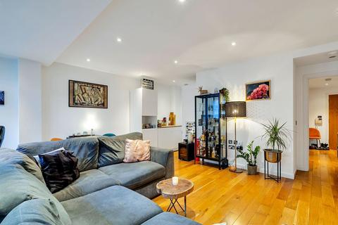 Leigham Court Road, London SW16 1 bed flat for sale