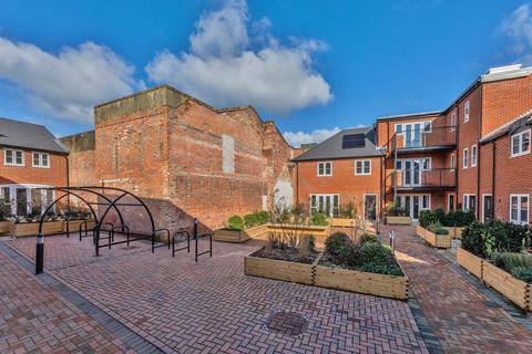4 Brewhouse Yard, Wallingford, OX10 2 bed terraced house for sale