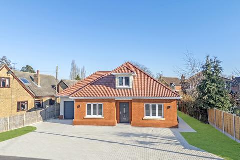Maldon Road, Goldhanger, CM9 3 bed detached house for sale