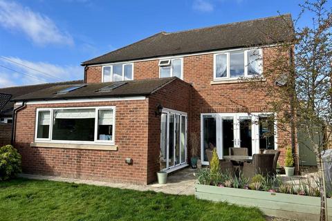 Tibberton GL2 4 bed detached house for sale