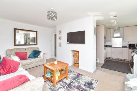 Elm Close, Chichester PO20 2 bed semi