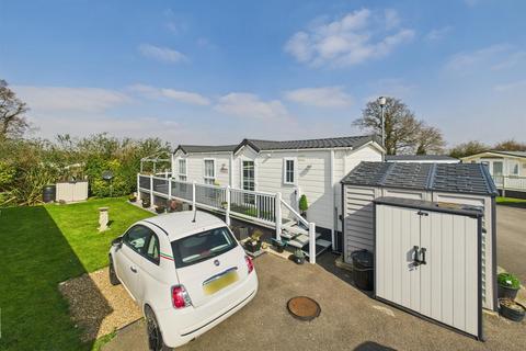 Cathedral View, Newark Road, Aubourn... 2 bed park home for sale