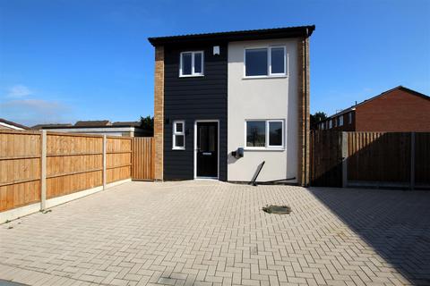 Clayton Drive, Thurmaston 2 bed detached house for sale