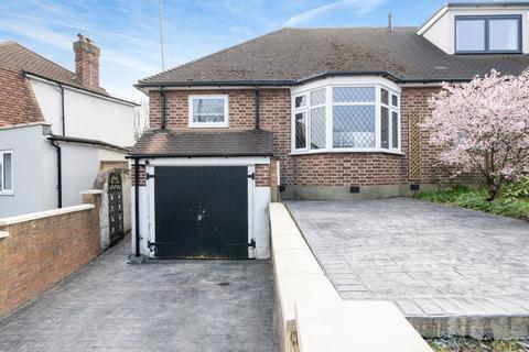 Marvels Lane, London 2 bed bungalow for sale