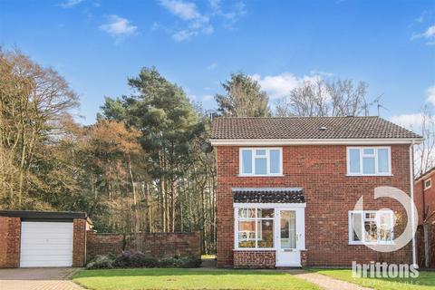 Peckover Way, South Wootton, King's Lynn 4 bed detached house for sale