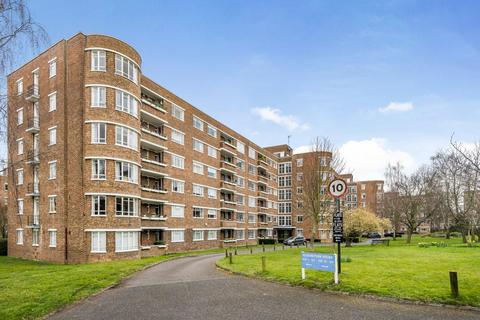 Champion Hill, London SE5 2 bed flat for sale