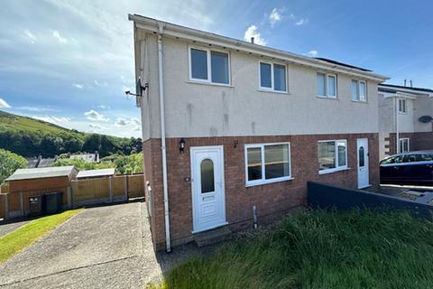Cae America, Llanfairfechan, Conwy, LL33 3 bed semi