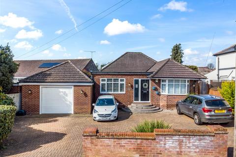 Holloways Lane, North Mymms AL9 4 bed detached bungalow for sale