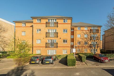 Orchid Gardens, Hounslow TW3 2 bed flat for sale