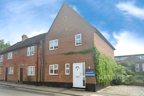 George Street, Kingsclere, Newbury 3 bed end of terrace house for sale