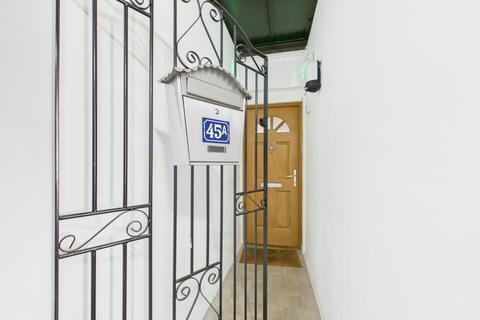Southsea PO5 2 bed flat for sale