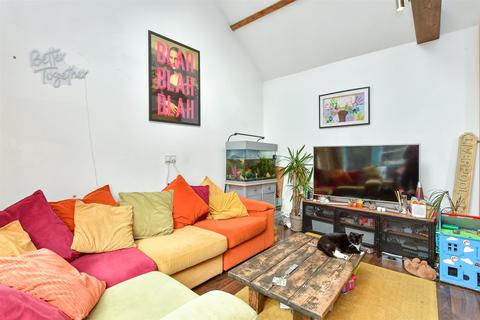 Becket Road, Worthing, West Sussex 3 bed ground floor flat for sale
