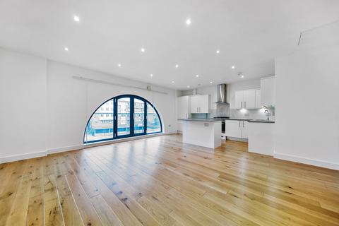 Masons Hill, Bromley 2 bed apartment for sale