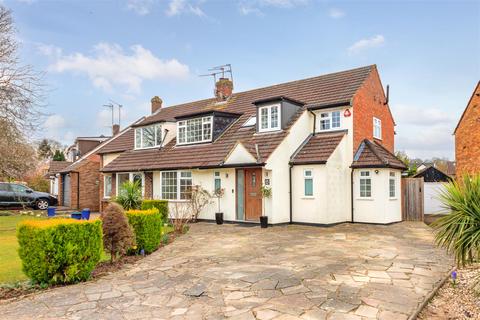 Park Crescent, Elstree 4 bed semi