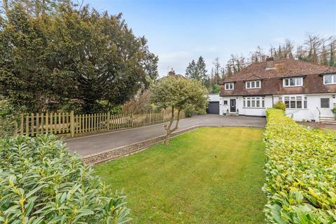 London Road, Halstead 3 bed semi