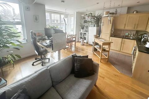 Chatsworth Road, Croydon, CR0 1HE 1 bed flat for sale
