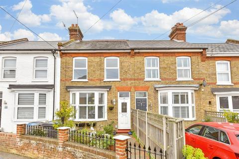 The Grove, Deal, Kent 2 bed terraced house for sale
