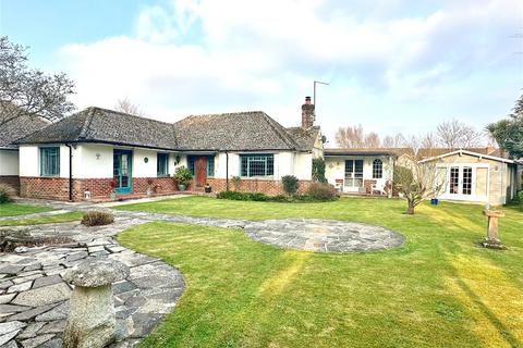Hightown Road, Ringwood, Hampshire, BH24 4 bed bungalow for sale