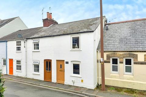 St. Andrews Street, Cowes, Isle of Wight 2 bed terraced house for sale