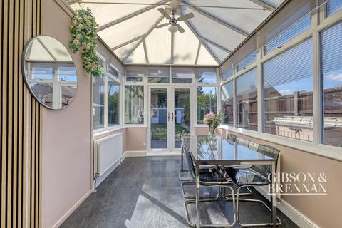Ramsay Drive, Basildon, SS16 2 bed bungalow for sale