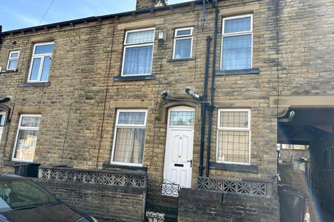 Clough Street, BD5 8BG 2 bed terraced house for sale
