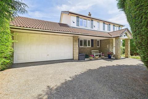 Modern detached home in Tickenham 5 bed detached house for sale