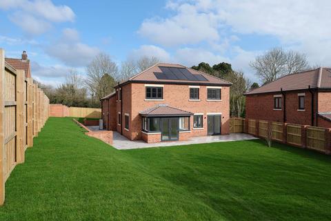 Filton Road, Hambrook, Bristol, BS16 5 bed detached house for sale