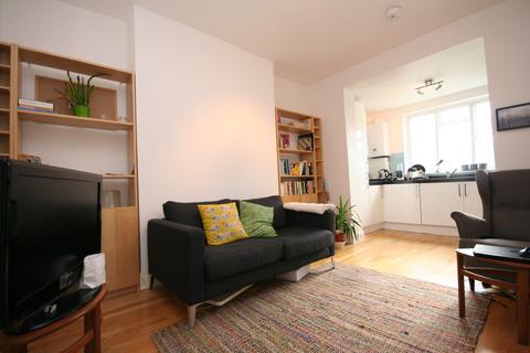 Wray Crescent Stroud Green  N4 1 bed flat for sale