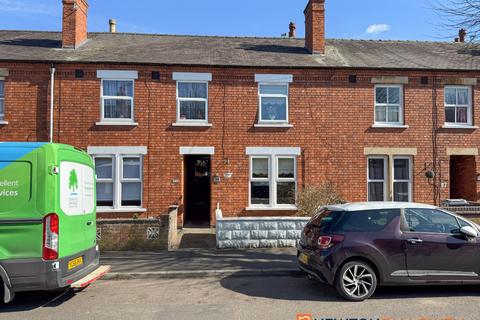 Lime Grove, Newark NG24 3 bed terraced house for sale