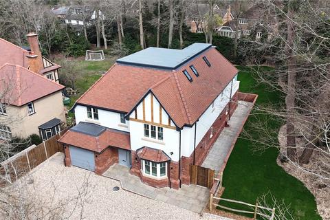 Church Road Fleet, Hampshire, GU51 5 bed detached house for sale