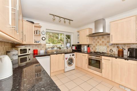 Fremantle Road, Folkestone, Kent 4 bed detached house for sale