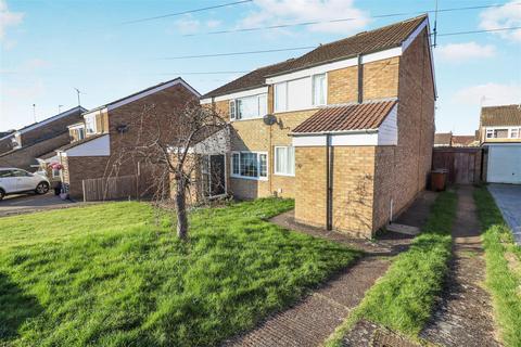 Wantage Road, Irchester NN29 3 bed semi