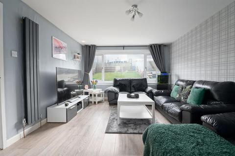 Kaimes Crescent, Kirknewton EH27 3 bed end of terrace house for sale
